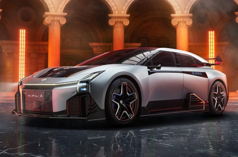 Электрокар HiPhi A: 1305 сил и декор из титана