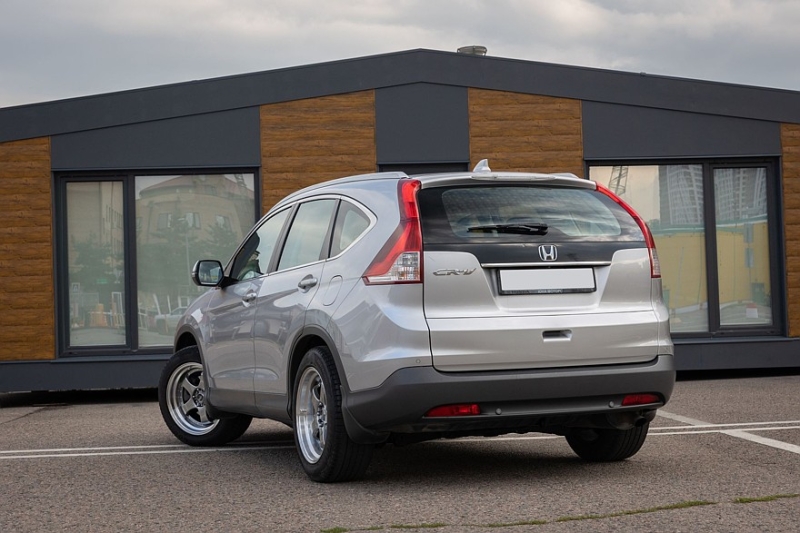Honda CR-V IV(RM) c пробегом: нет грязному маслу в коробке и вязкому – в моторах