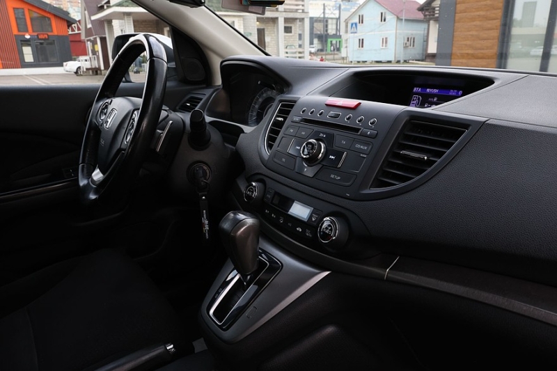 Honda CR-V IV(RM) c пробегом: точечная ржавчина, неубиваемый салон и вечная электрика