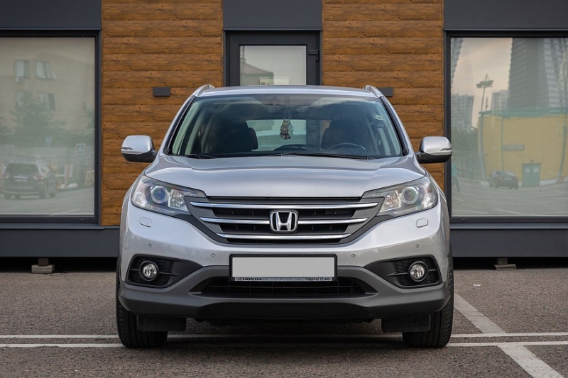 Honda CR-V IV(RM) c пробегом: точечная ржавчина, неубиваемый салон и вечная электрика