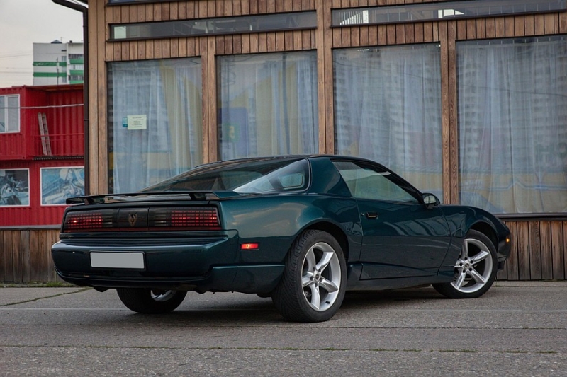 Когда аналог лучше оригинала: опыт владения Pontiac Firebird 1991 года