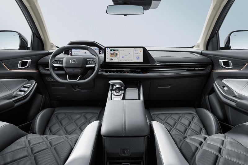 Кроссовер Changan CS55 Plus превратился в новую модель Qiyuan Q05 с другой начинкой