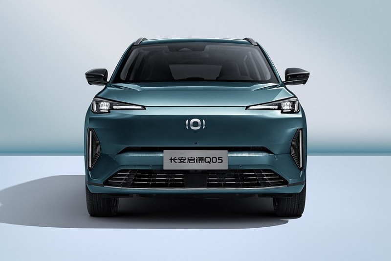 Кроссовер Changan CS55 Plus превратился в новую модель Qiyuan Q05 с другой начинкой