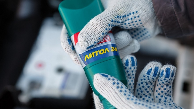 Литол, графитка, циатим: что и чем правильно смазывать в автомобиле