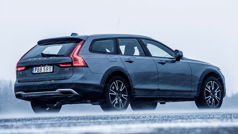 Новый Volvo V90 Cross Country: каким он может быть