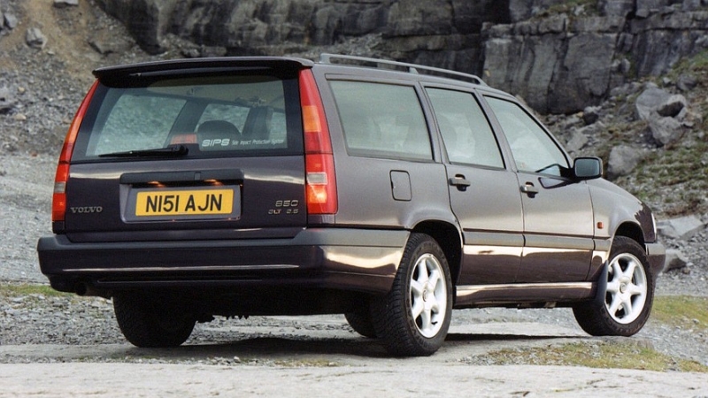 Новый Volvo V90 Cross Country: каким он может быть