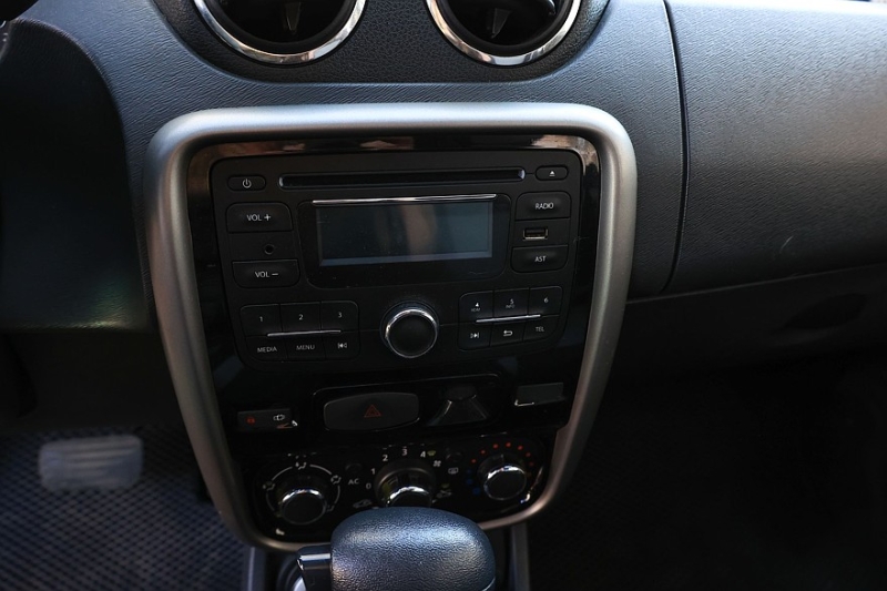 Renault Duster I c пробегом: вода в салоне и коррозия под пластиком