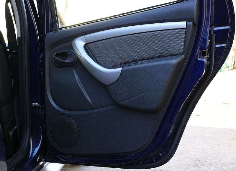 Renault Duster I c пробегом: вода в салоне и коррозия под пластиком