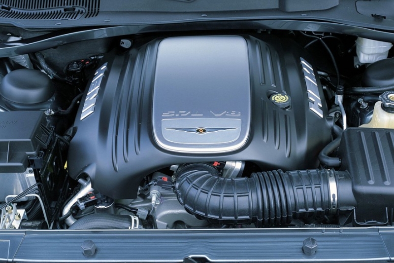 5 причин покупать и не покупать Chrysler 300C I