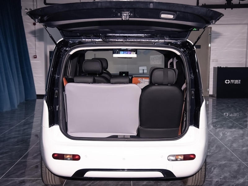 Электрический минивэн Haima EX00 метит в лидеры китайского рынка такси