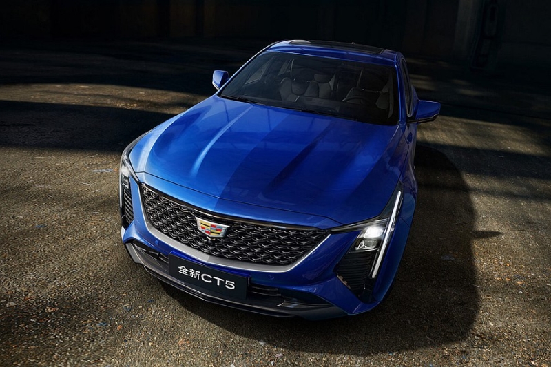Ещё один обновлённый Cadillac CT5: без V6, но продаётся даже лучше