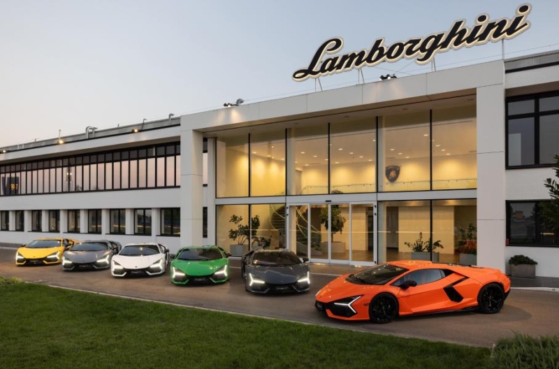 Lamborghini перешла на четырехдневку