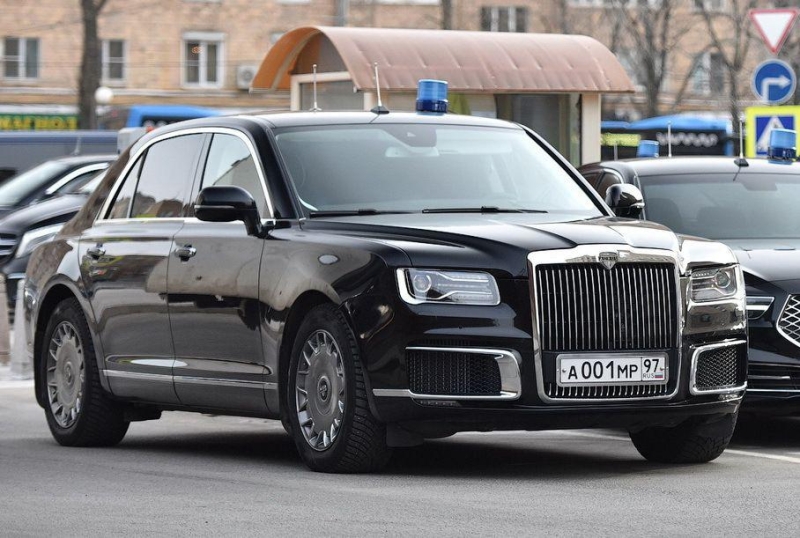 Пересаживать чиновников с иномарок нужно поэтапно, считают в Совфеде