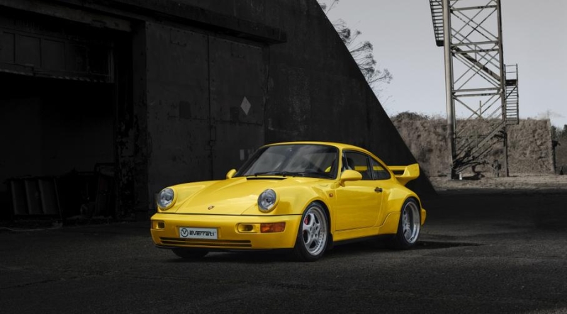Porsche 964 превратили в электромобиль в духе Carrera 3.8 RSR