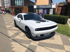 Преимущества аренды автомобиля-купе