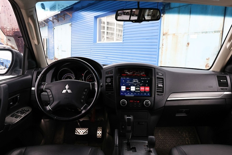 Mitsubishi Pajero IV (NS) с пробегом: нет воде в салоне и даешь бензобак из Нижнего!