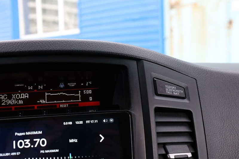 Mitsubishi Pajero IV (NS) с пробегом: нет воде в салоне и даешь бензобак из Нижнего!