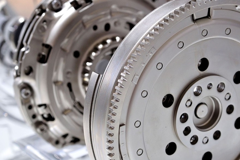 Нелепо дорогой прогресс: какие современные опции способны разорить при поломке