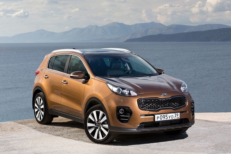 Toyota Camry и Lada Priora стали самыми продаваемыми авто с пробегом в 2023 году