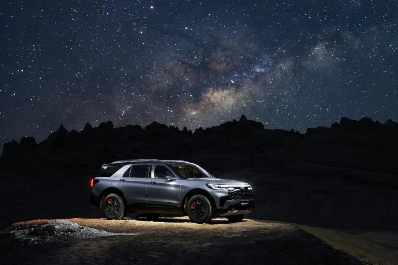 В России начали продавать семиместные внедорожники Ford