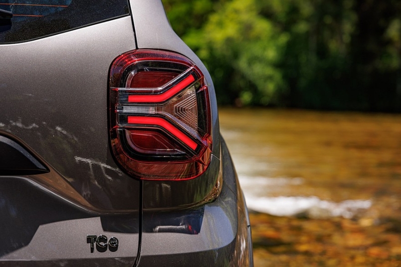 «Второй» Renault Duster не собирается на покой: представлен обновлённый кроссовер