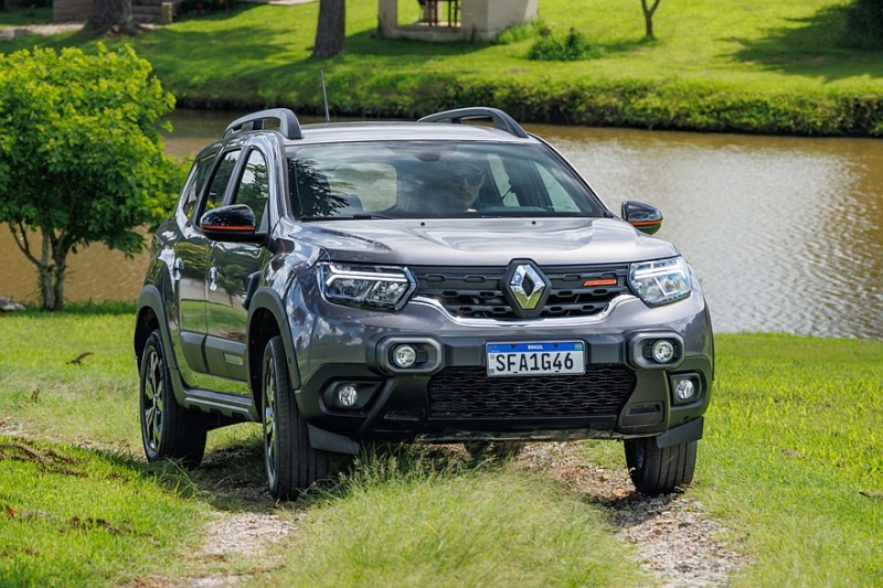 «Второй» Renault Duster не собирается на покой: представлен обновлённый кроссовер