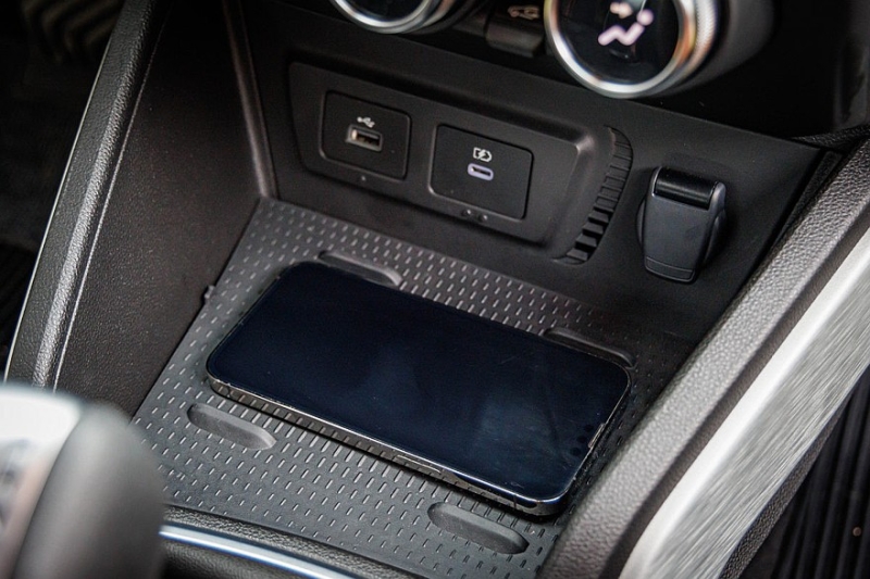 «Второй» Renault Duster не собирается на покой: представлен обновлённый кроссовер