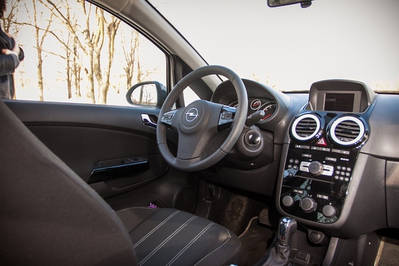 5 причин покупать и не покупать Opel Corsa D