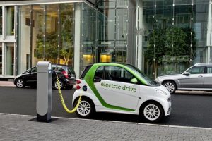 The Advantages of Renting an Electric Vehicle