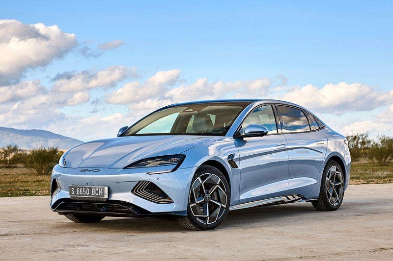 «Китаец» не стал европейским авто года, зато может стать лучшим в мире