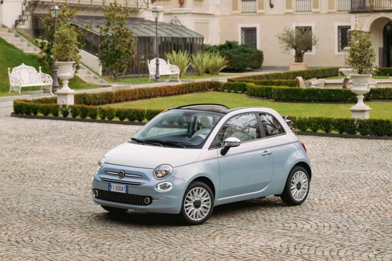 Культовый хэтчбек Fiat 500 получил очередную ретро-версию