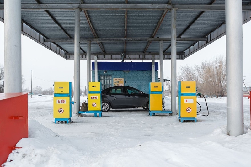 Мокрое дело: откуда в баке появляется вода и как её оттуда удалить