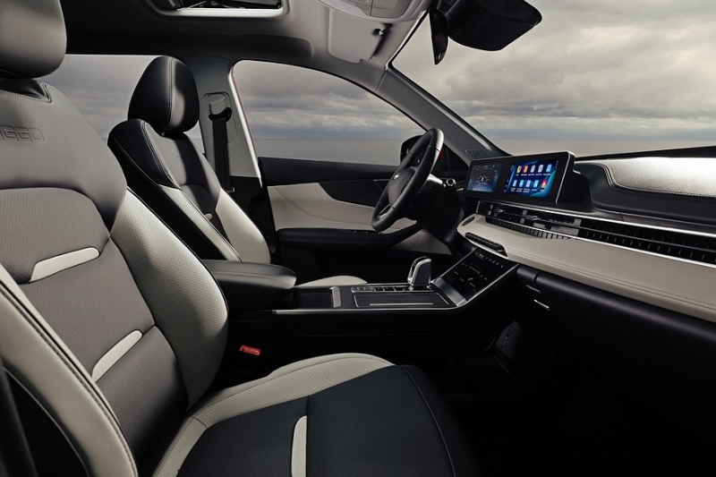 Обновлённый Chery Tiggo 4 Pro для России: официальные фото салона