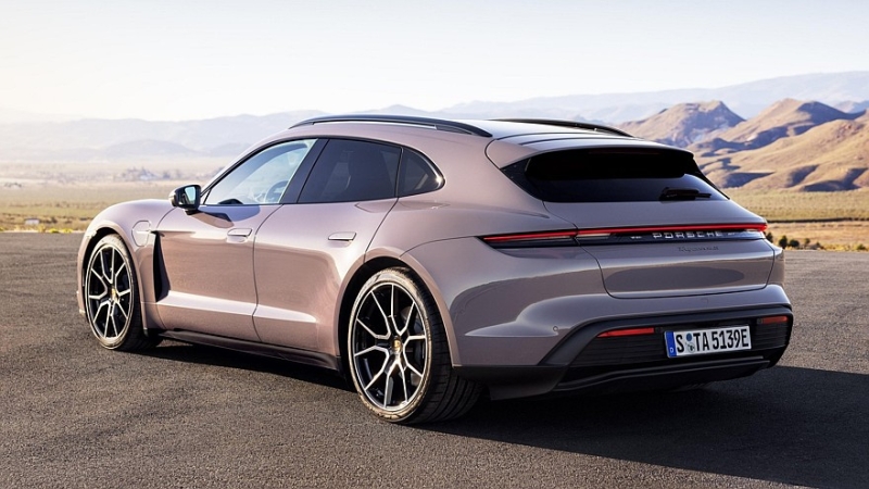 Обновлённый Porsche Taycan: больше мощности, больше запас хода, выше цены