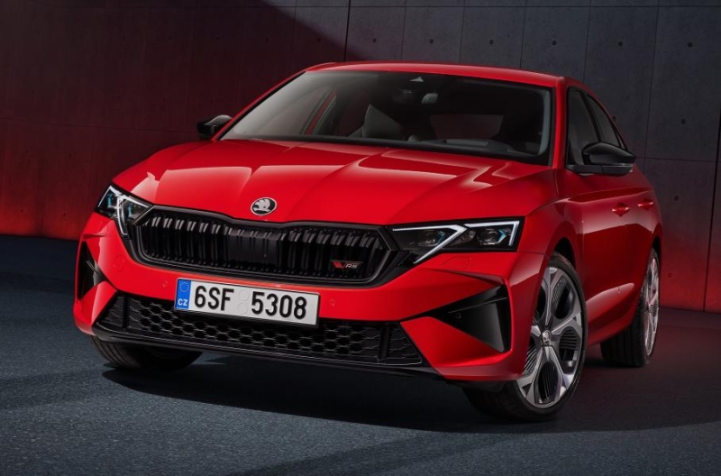 Представлена обновленная Skoda Octavia: что изменилось