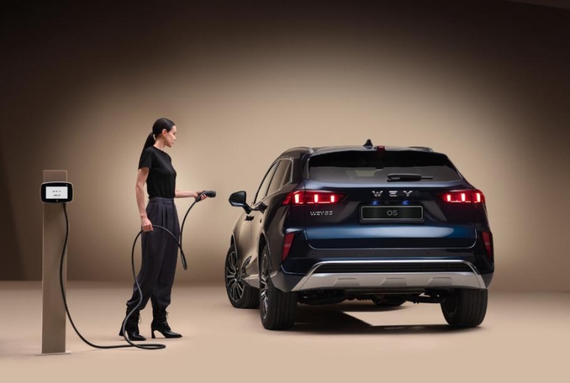 Теперь официально: гибрид Wey 05 появился в продаже в России