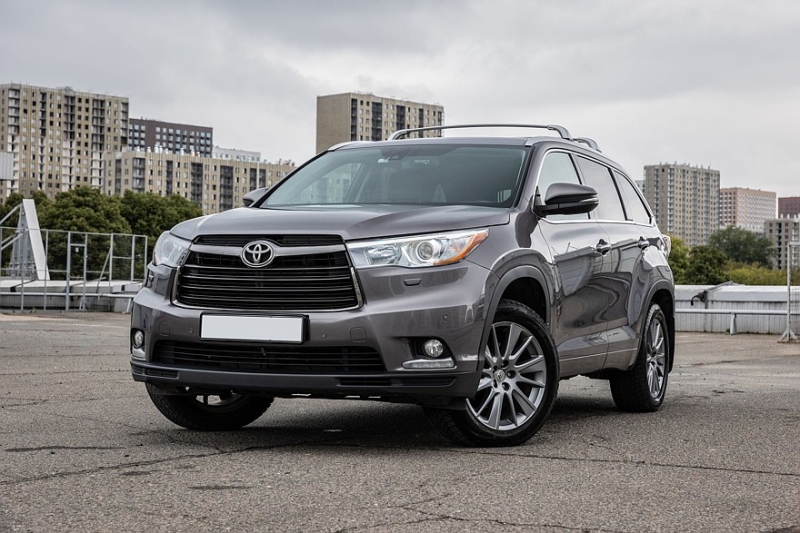 Toyota Highlander III (XU50) с пробегом: остерегайтесь утопленников и не влезайте в электрику