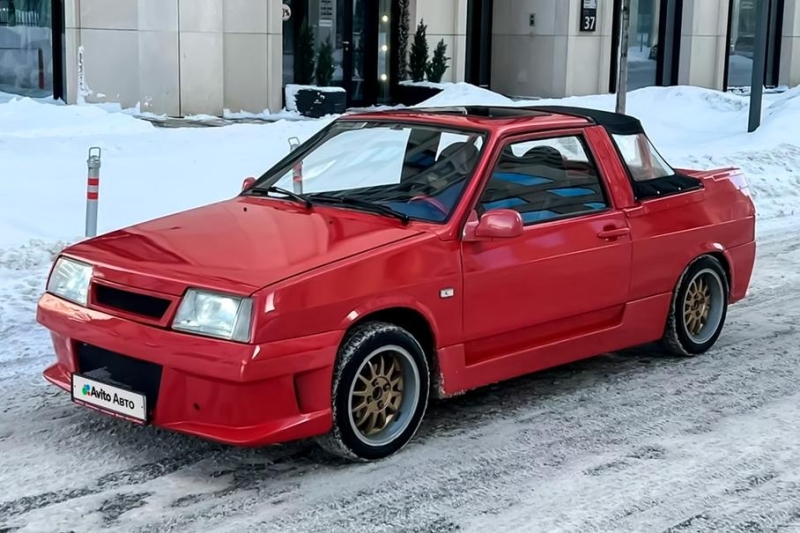 В России продают уникальную «восьмерку» в кузове ландо