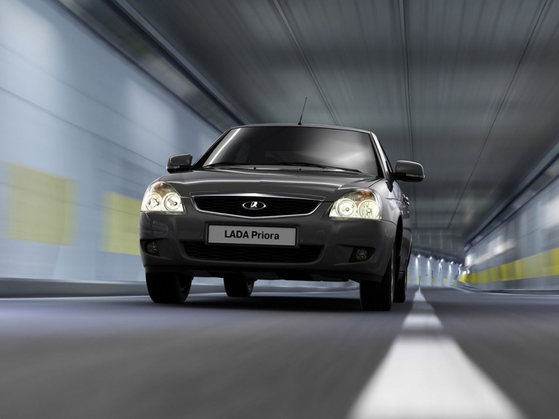 Авито Авто: динамика цен на автомобили с пробегом в начале 2024 года