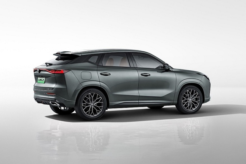 Кроссовер Changan Uni-Z выходит на рынок: это бывший «престижный» Oshan