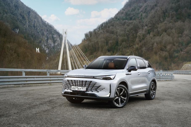 На российский рынок выходит BAIC X75: цены и комплектации