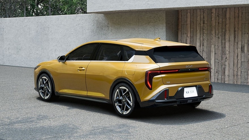 Новый Kia K4 дебютировал в двух кузовах и с двумя типами задней подвески