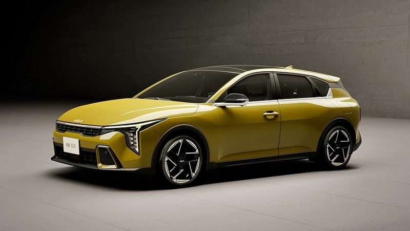 Новый Kia K4 дебютировал в двух кузовах и с двумя типами задней подвески