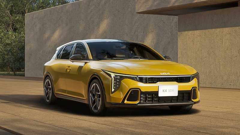 Новый Kia K4 дебютировал в двух кузовах и с двумя типами задней подвески