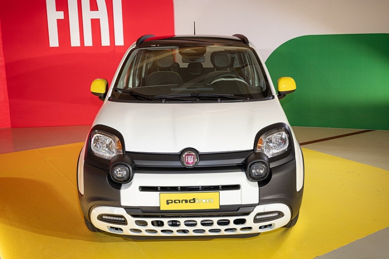 Нынешней Fiat Panda продлили жизнь версией Pandina и даже нарастили производство
