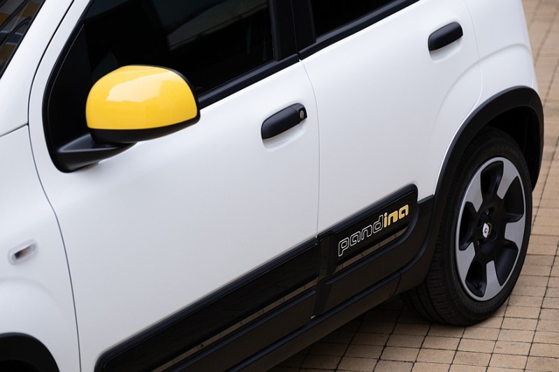 Нынешней Fiat Panda продлили жизнь версией Pandina и даже нарастили производство