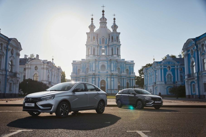 Раскрыта стоимость всех комплектаций Lada Vesta с вариатором