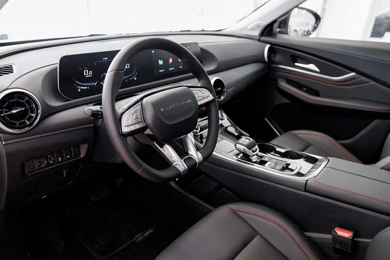 Расширение линейки: у кроссовера Forthing T5 Evo в РФ появится версия с полным приводом