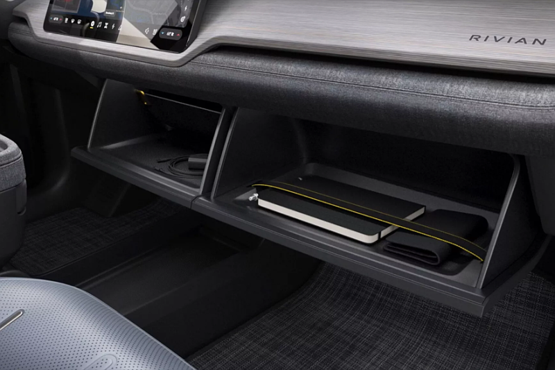 Rivian представил кроссовер R2, а также пару новых моделей начального уровня – R3 и R3X