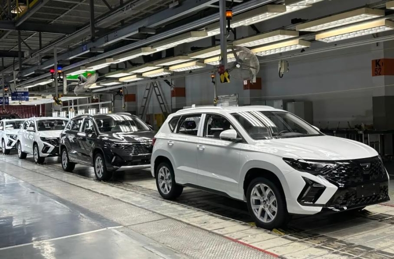 В Китае обновились кроссоверы марки Jetta, которые можно купить в России